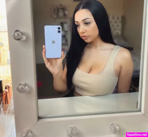 Chloe Reynolds OnlyFans Thumbnail #HftTO9fS1M