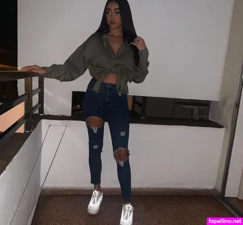 Chloe Reynolds OnlyFans Thumbnail #tGYKQcgQih