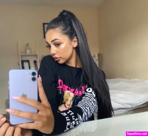 Chloe Reynolds OnlyFans Thumbnail #u3QupIz4Cx