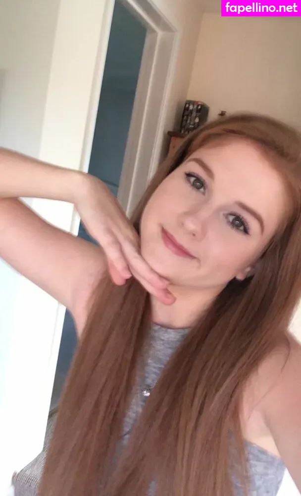 chloecamxoxo, lachloeroca Nude Leaked OnlyFans Photo #1ne8q2GMi2