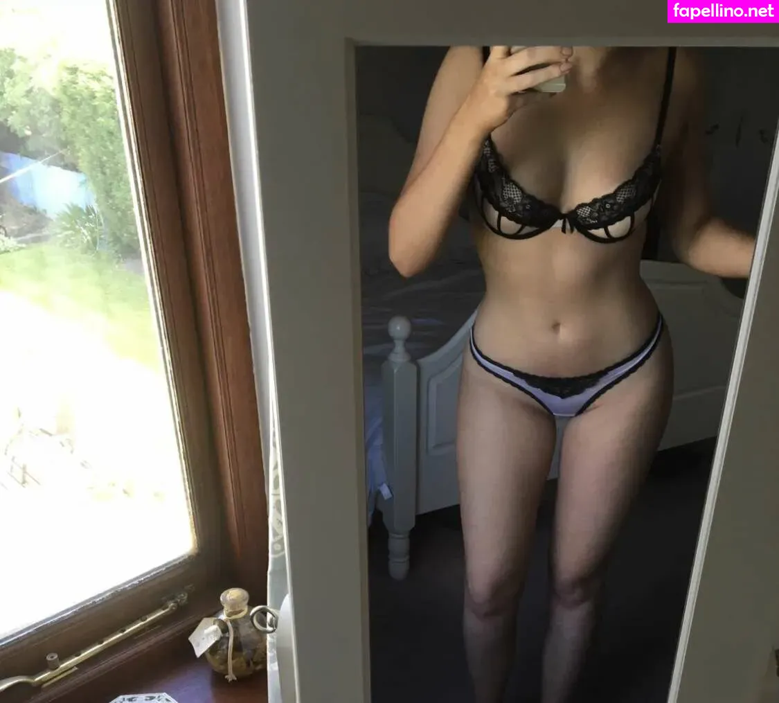 chloecamxoxo, lachloeroca Nude Leaked OnlyFans Photo #elxLEGYLq3