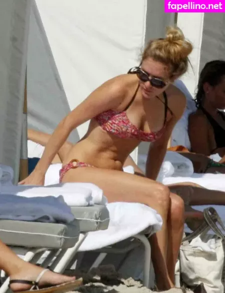 Chloe Sevigny OnlyFans Thumbnail #9mnQADaldv