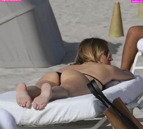 Chloe Sevigny OnlyFans Thumbnail #HbU4N5HbTh
