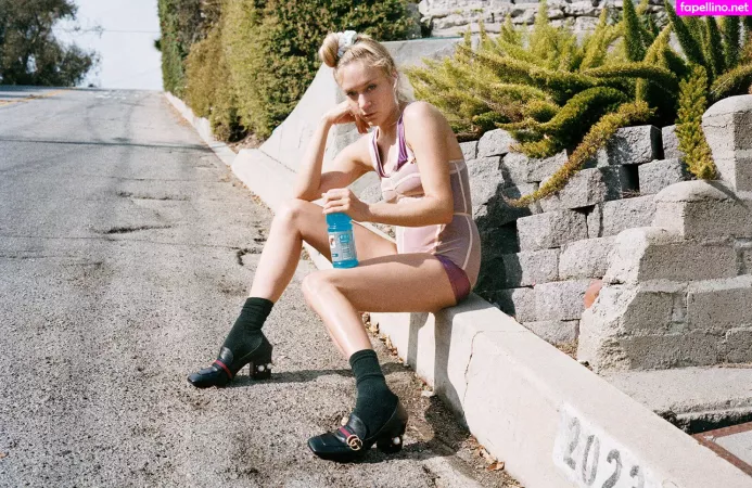 Chloe Sevigny OnlyFans Thumbnail #W54xm0P1qD