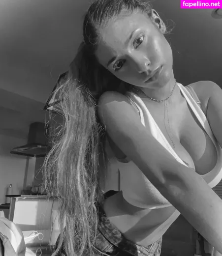 Chloe Simon OnlyFans Thumbnail #uj7puIxmxG