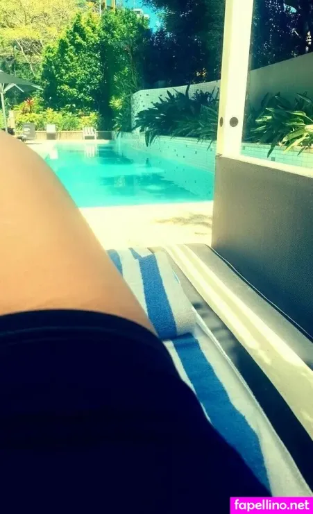 Chloe Sinclair OnlyFans Thumbnail #48pdcpcd4l