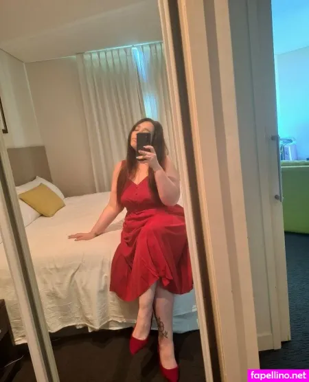 Chloe Sinclair OnlyFans Thumbnail #zpGzxOjySH