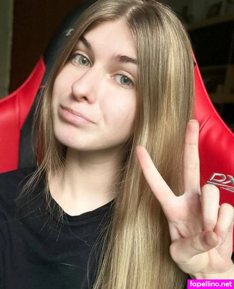 chloe_sky_girl Nude Leaked OnlyFans Photo #FwvRh158te