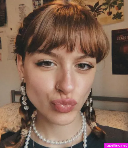 Chloe Slater OnlyFans Thumbnail #26yxLrBJxe