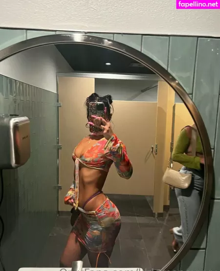 Chloe Swain OnlyFans Thumbnail #TW6YqR5hvm