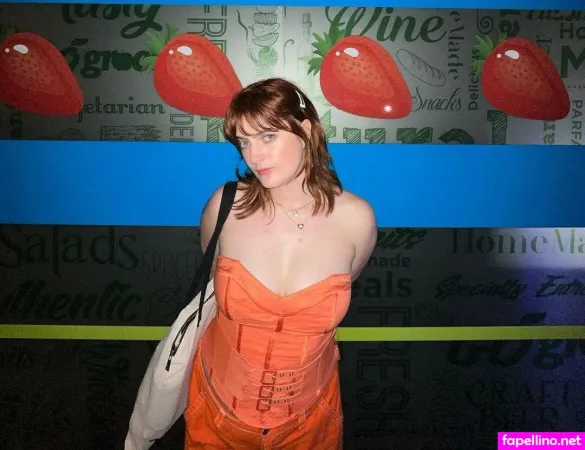 Chloe Troast OnlyFans Thumbnail #vDEUJOFlYi