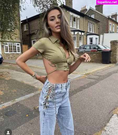 Chloe Veitch OnlyFans Thumbnail #MIMyDQ26Hm