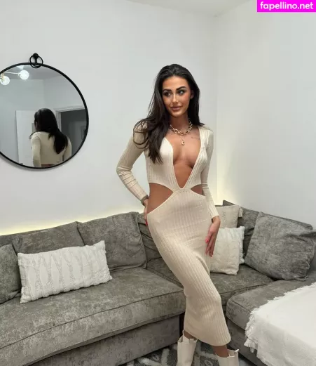 Chloe Veitch OnlyFans Thumbnail #QEuGRdwZpF