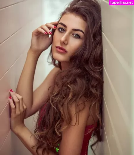 Chloe Veitch OnlyFans Thumbnail #bV92X85ab7