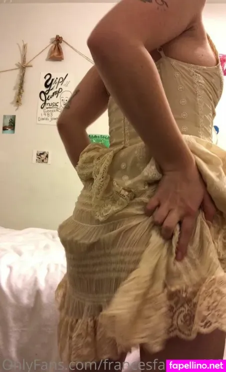 Chloe Woodard OnlyFans Thumbnail #GBEdv9ZfPv