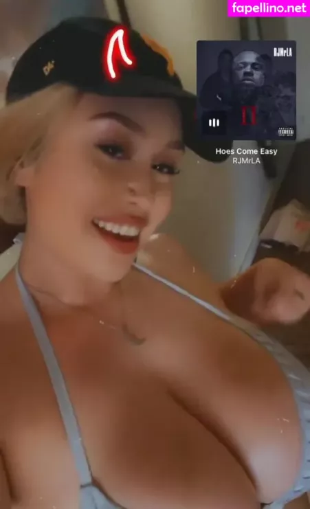 Chloe OnlyFans Thumbnail #6xtHHqJYMv