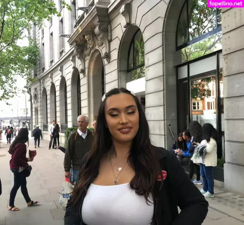 Chloe OnlyFans Thumbnail #k0WuwKHYtU