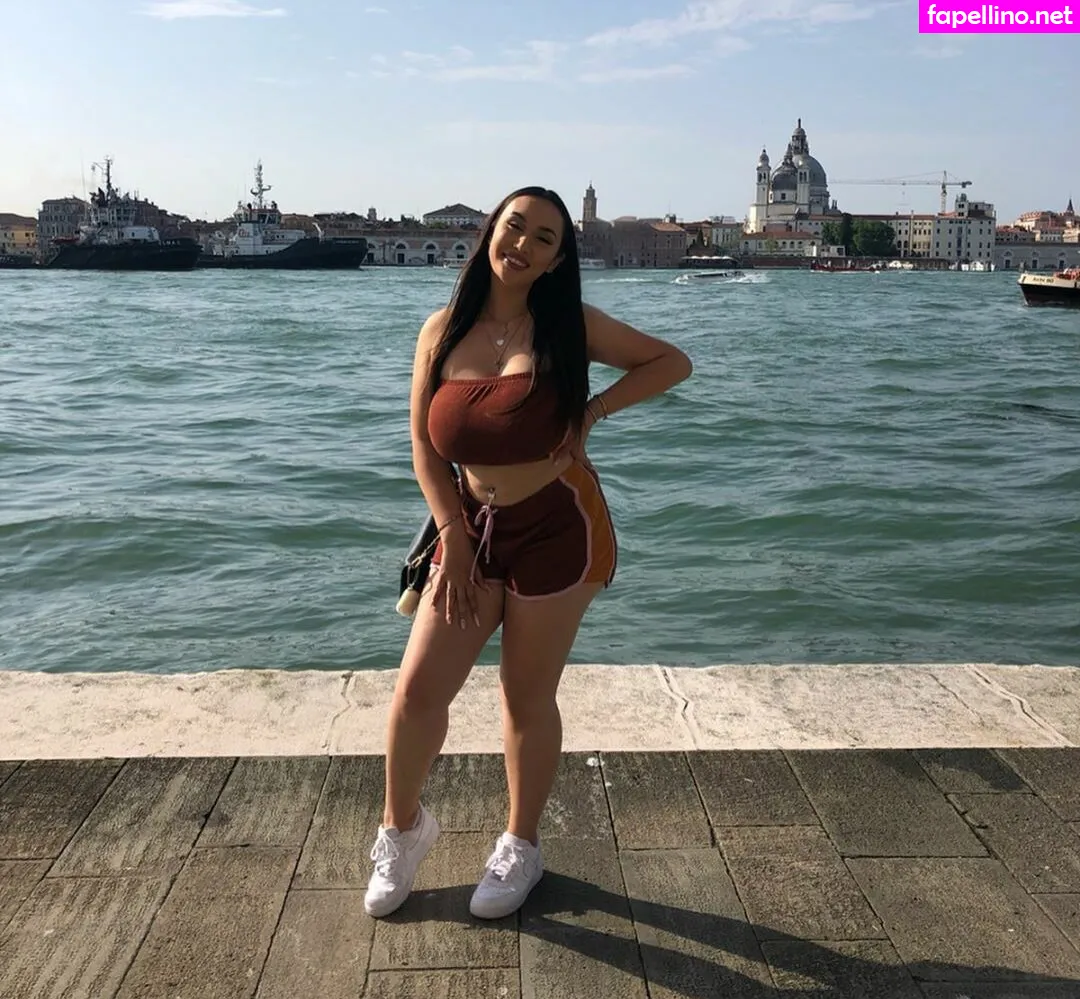 ch111oe, chloe_b_chloe, chloebailey, liefhebbers12 Nude Leaked OnlyFans Photo #wmUuxHF1Nq