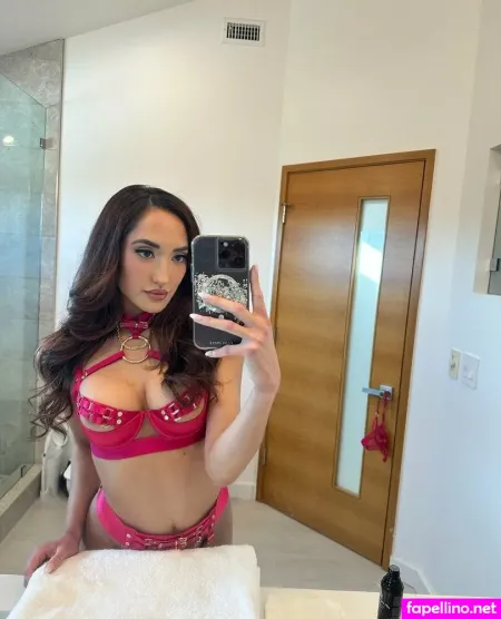 Chloeamour OnlyFans Thumbnail #IoKbTyo5nk