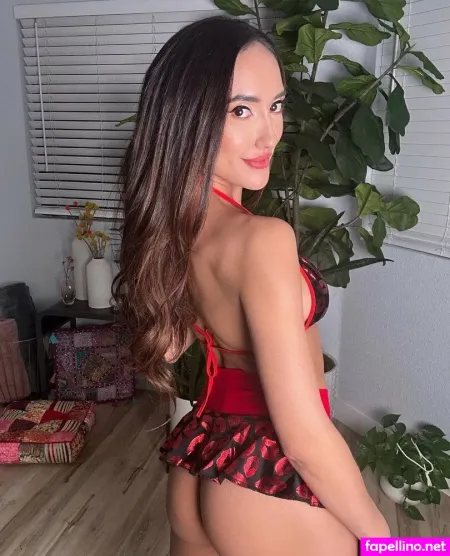 Chloeamour OnlyFans Thumbnail #Ow2GQlDWvs