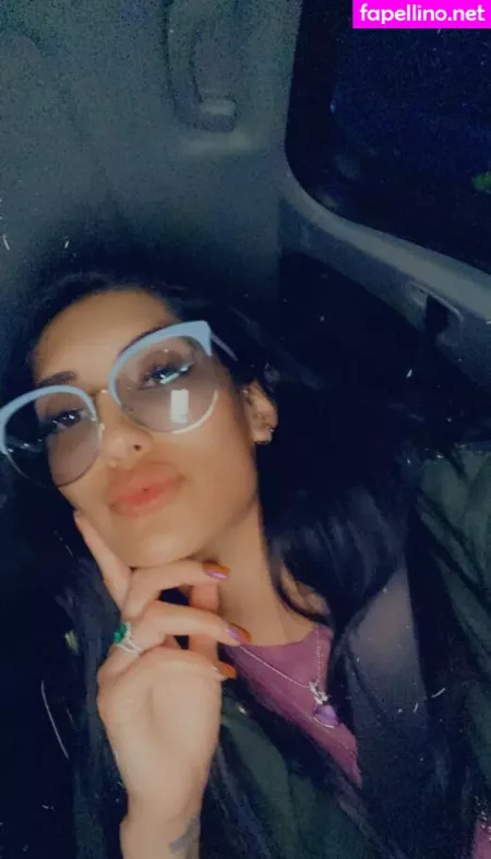 Chloeamourfree OnlyFans Thumbnail #HnG8C4wnEh