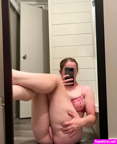 Chloebreevip OnlyFans Thumbnail #fioEOcN3kL