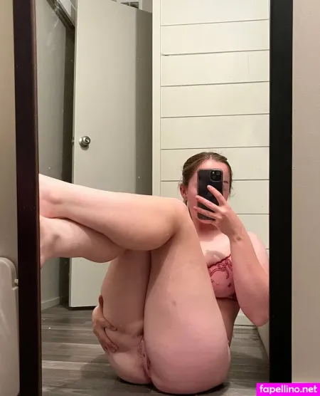 Chloebreevip OnlyFans Thumbnail #kZ8GHmzQOu