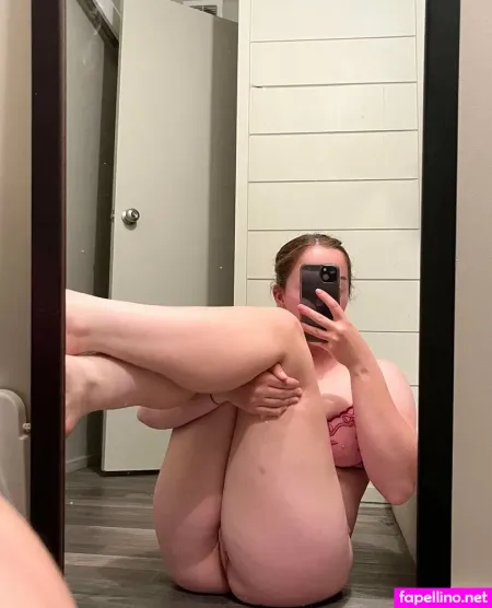 Chloebreevip OnlyFans Thumbnail #utuDpqrW6o