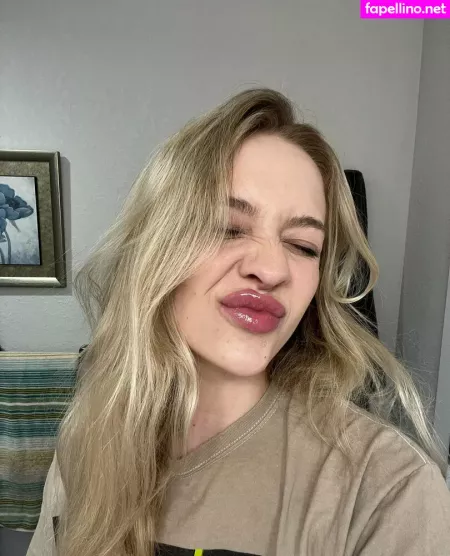 Chloecarterxoxo OnlyFans Thumbnail #BePUP0p7UP