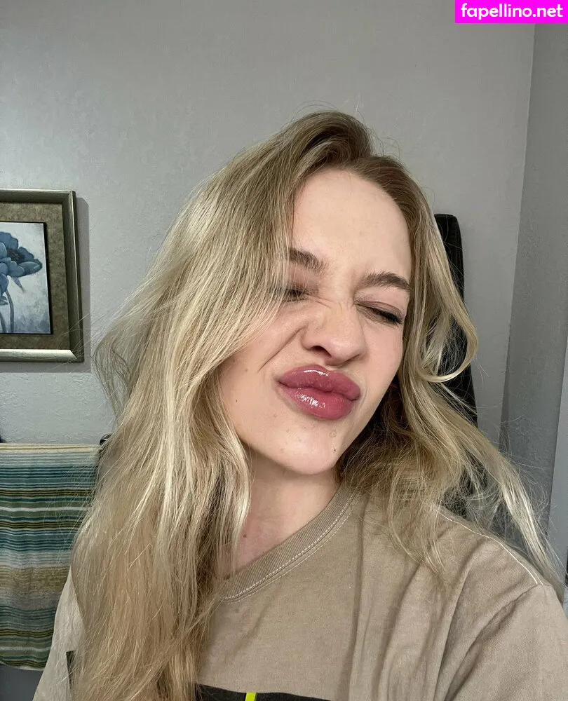 chloecarterxoxo, chloechartierxoxo Nude Leaked OnlyFans Photo #BePUP0p7UP