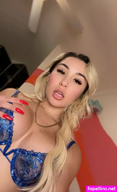 Chloechase18 OnlyFans Thumbnail #QceyXwO5tS