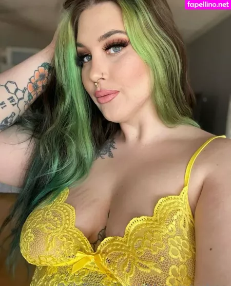 Chloecreamfree OnlyFans Thumbnail #6zCgKA8rKw