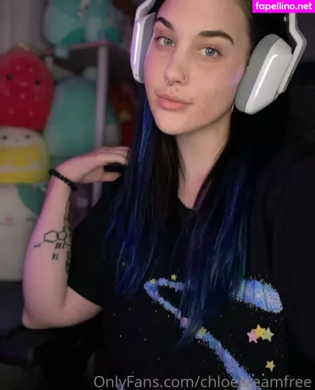 Chloecreamfree OnlyFans Thumbnail #BOeF8VgS4s