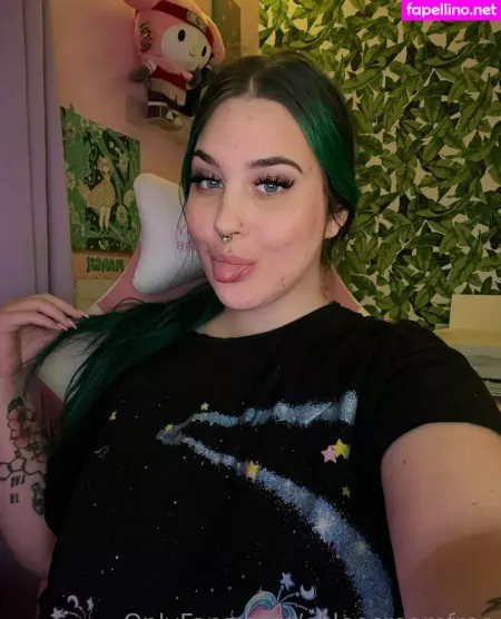 Chloecreamfree OnlyFans Thumbnail #R6X8sLcQ2D