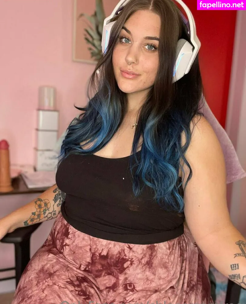 chloecray, chloecreamfree Nude Leaked OnlyFans Photo #UVn0mk0Y0P