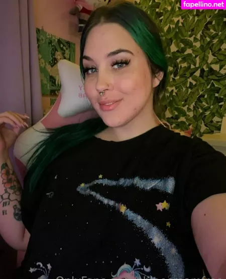 Chloecreamfree OnlyFans Thumbnail #bpkj2U8t0X