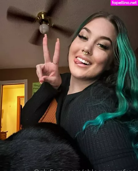 Chloecreamfree OnlyFans Thumbnail #kT6qnRBCQy