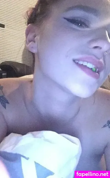 Chloee Mae 2 OnlyFans Thumbnail #hXF6yHDcT1