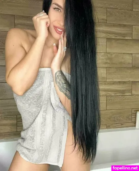 Chloeebu OnlyFans Thumbnail #1Qm7QY62wB