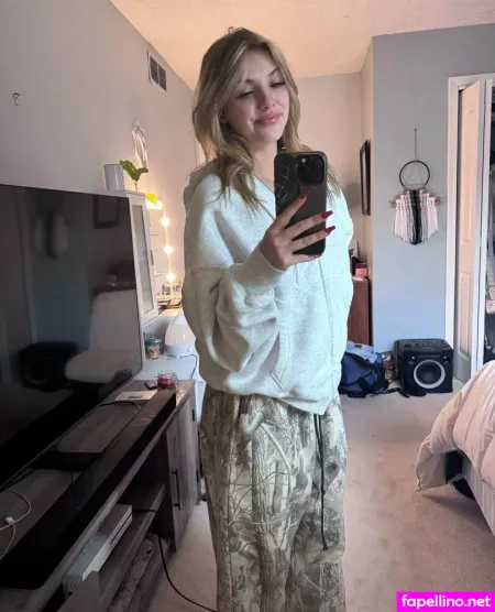 Chloeessecret OnlyFans Thumbnail #shgGyOXIKu