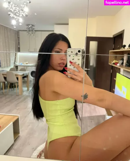 Chloehoey OnlyFans Thumbnail #1vCM6F5zRM