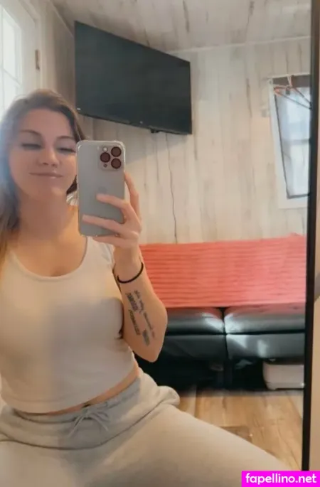 Chloeklinexo OnlyFans Thumbnail #1j8tnuvF2k