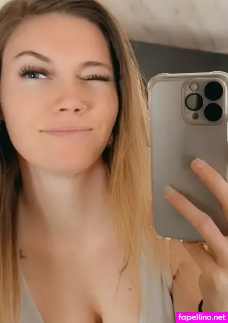 Chloeklinexo OnlyFans Thumbnail #GSXD67T74G