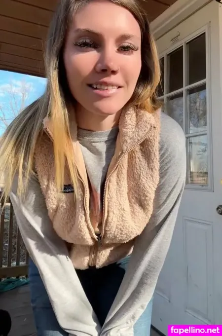 Chloeklinexo OnlyFans Thumbnail #kjtjQ6s8Xh