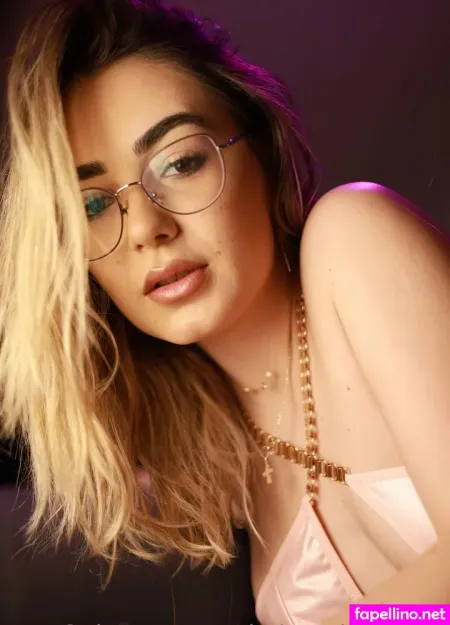 Chloelucky OnlyFans Thumbnail #3KlCQ0EcTu