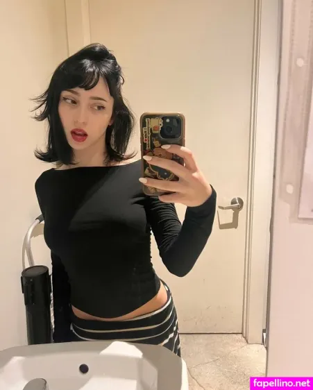 Chloemsua OnlyFans Thumbnail #YBZJ9o5yws