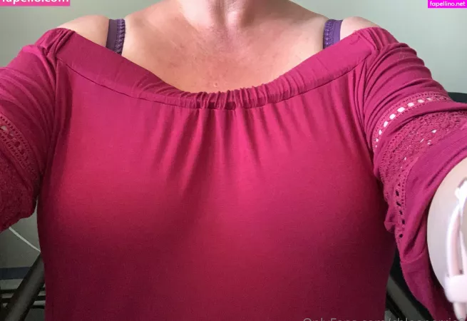 Chloeperrie2 OnlyFans Thumbnail #NRtKJM3Qam