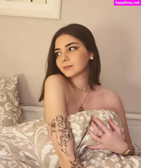 Chloepoumel OnlyFans Thumbnail #78fU6HzCWR