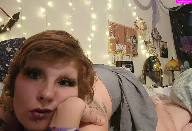 Chloeprincett OnlyFans Thumbnail #RyjwQGQUTr