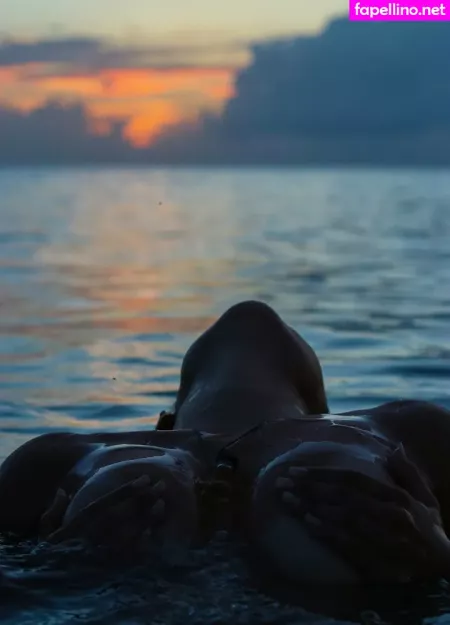 Chloepriv OnlyFans Thumbnail #4QpQZMsgIE